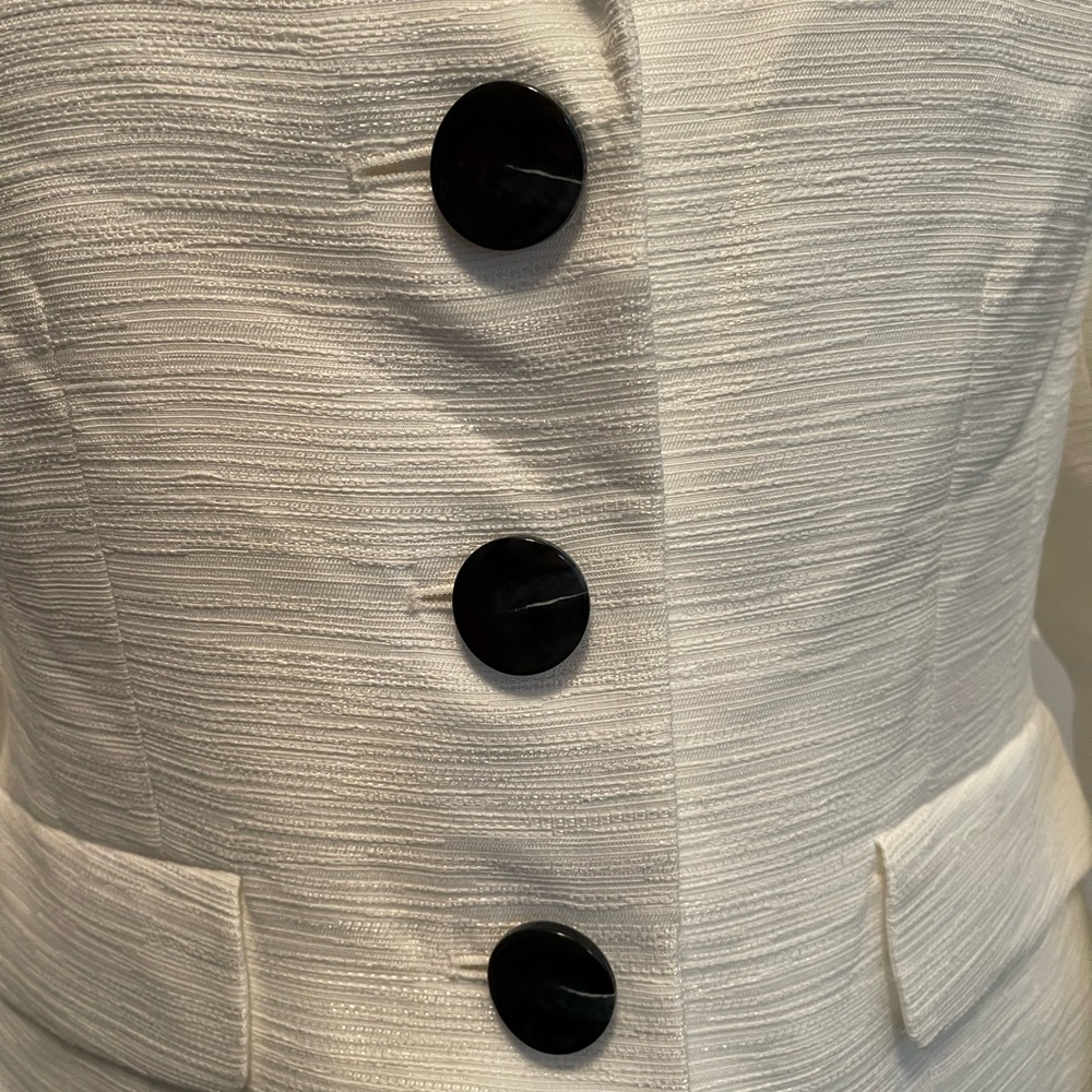 Jones Studio White Blazer - Picture 6 of 8